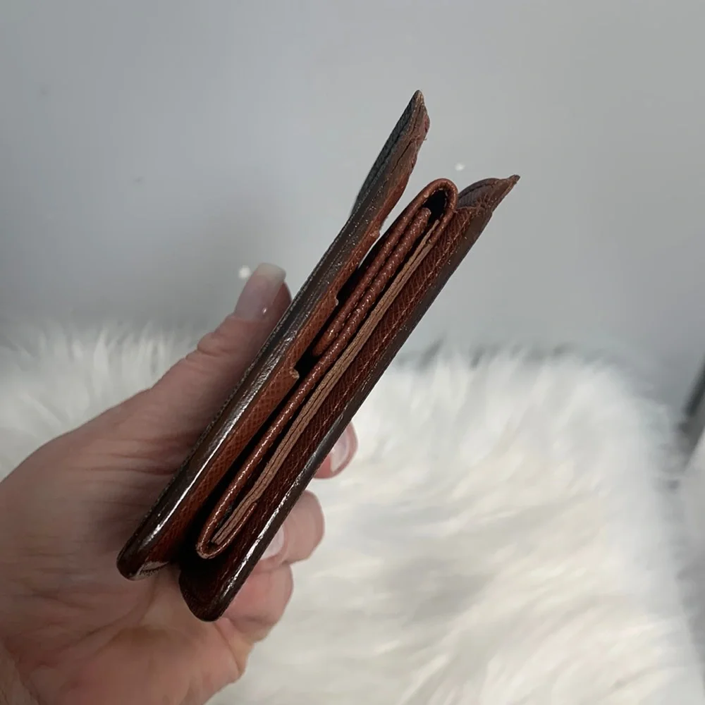 2003 authentic Louis Vuitton men’s wallet monogram